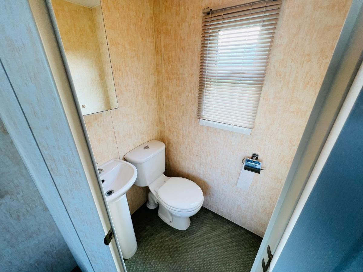 2 Bedroom Caravan Shs3, Sandhills, Bembridge