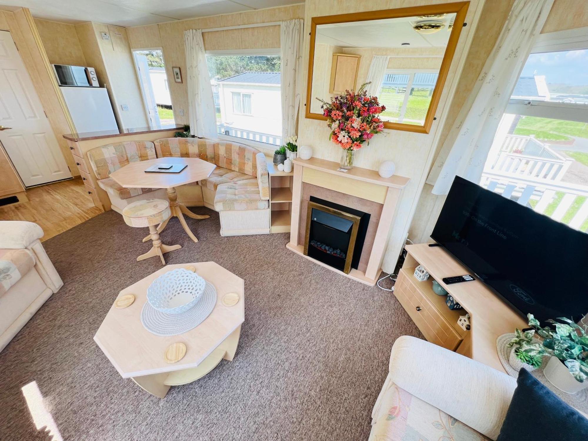 2 Bedroom Caravan Shs3, Sandhills, Apartment
